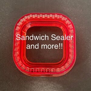 Sandwich Maker Mold Cutter Sealer Decruster Lunchboxes Picnics Parties Travel